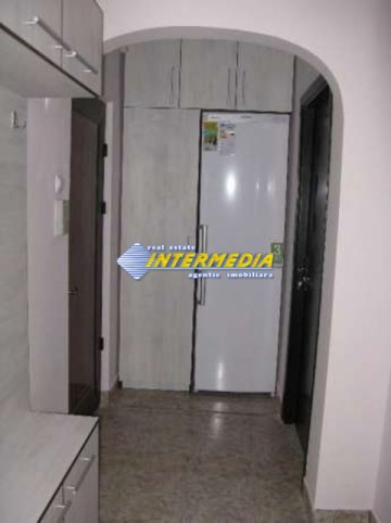 apartament-4-camere-etaj-2-zona-cetate-5