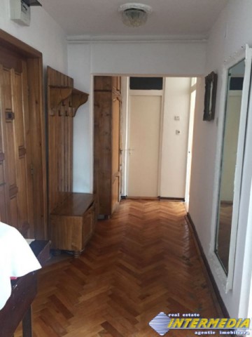 2-camere-decomandat-in-centru-alba-1