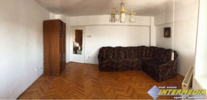 2-camere-decomandat-in-centru-alba-7