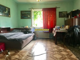 casa-de-vanzare-in-alba-iulia-3-camere-teren-1038-mp