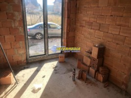 case-noi-de-vanzare-in-cetate-finisate-la-cheie
