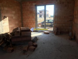 case-noi-de-vanzare-in-cetate-finisate-la-cheie-7