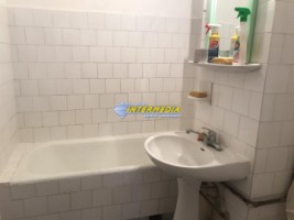 apartament-3-camere-de-inchiriat-cetate-12