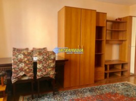 apartament-3-camere-de-inchiriat-cetate-14