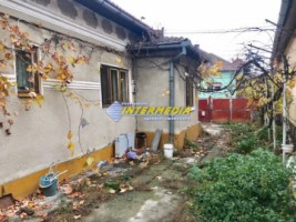 casa-de-vanzare-in-alba-iulia-3-camere-teren-475-mp-2