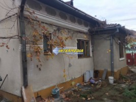 casa-de-vanzare-in-alba-iulia-3-camere-teren-475-mp-8