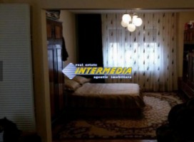 casa-de-vanzare-cu-teren-1060-mp-centru-3