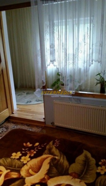 casa-de-vanzare-cu-teren-1060-mp-centru-6