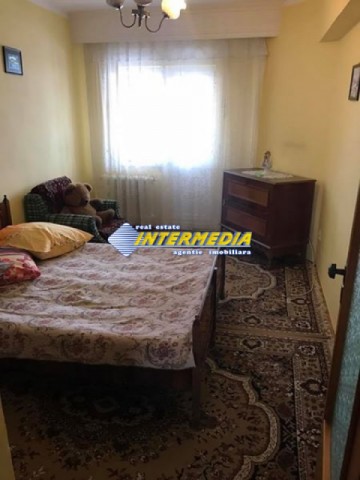 apartament-4-camere-de-vanzare-centru-3