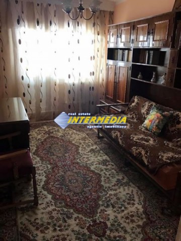 apartament-4-camere-de-inchiriat-centru-2