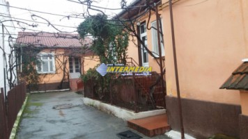 casaspatiu-de-vanzare-zona-centru