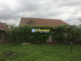 casa-de-vanzare-2-camere-si-teren-2600-mp-in-mihalt-1