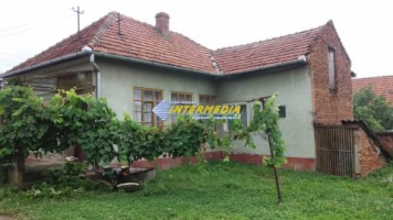 casa-de-vanzare-5-camere-teren-2545-mp-oarda