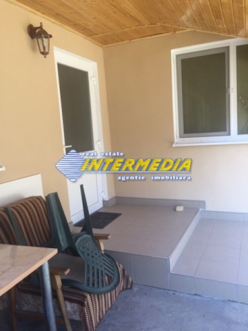 casa-de-vanzare-1000-mp-teren-centru-4