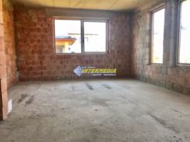 casa-in-rosu-de-vanzare-alba-iulia-cu-utilitati-13