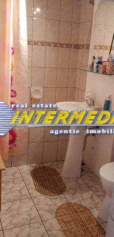 apartament-4-camere-decomandat-cetate-alba-iulia-2