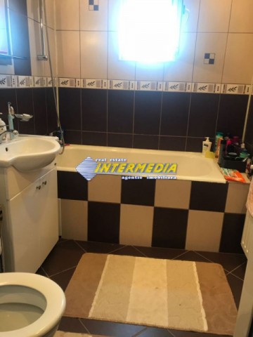apartament-3-camere-decomandat-vanzare-ampoi-3-mobilat-si-utilat-1