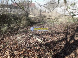 teren-intravilan-596-mp-constructie