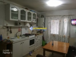 apartament-2-camere-de-inchiriat-cetate-6