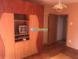 apartament-2-camere-de-inchiriat-zona-cetate-closca-mobilat-si-utilat-2