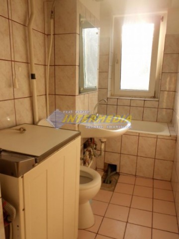 2-camere-de-vanzare-centru-alba-iulia-8