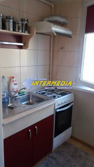 apartament-cu-3-camere-cu-garaj-de-vanzare-cetate-6
