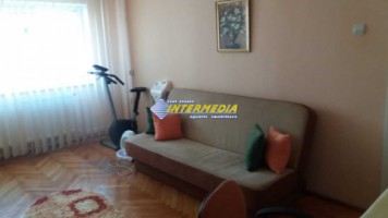 apartament-cu-3-camere-cu-garaj-de-vanzare-cetate-5