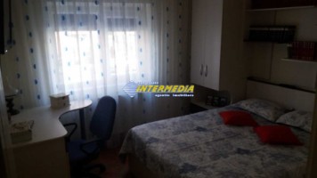 apartament-cu-3-camere-cu-garaj-de-vanzare-cetate-8
