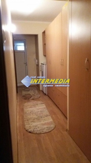 apartament-cu-3-camere-de-vanzare-cetate-etaj-intermediar