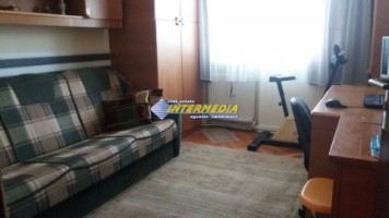 apartament-cu-3-camere-de-vanzare-cetate-etaj-intermediar-4