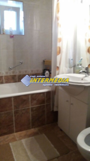 apartament-cu-3-camere-de-vanzare-cetate-etaj-intermediar-7