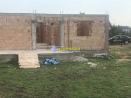 casa-noua-in-rosu-de-vanzare-in-alba-iulia-5