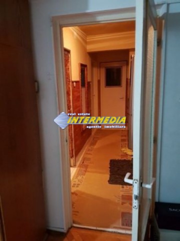 apartament-2-camere-decomandat-etaj-2-tolstoi-alba-iulia-5