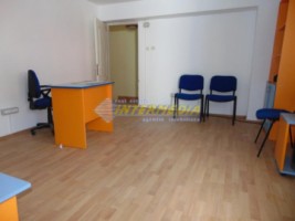 spatiu-comercial-de-inchiriat-alba-iulia-centru-9