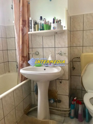 apartament-2-camere-de-vanzare-in-cetate-alba-iulia-mobilat-11