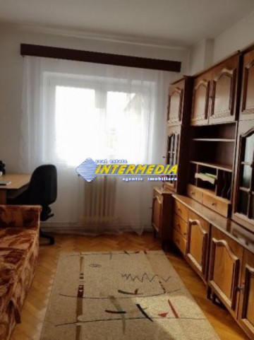 apartament-cu-3-camere-cetate-mercur-1
