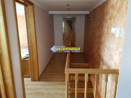 apartament-5-camere-de-vanzare-alba-iulia-cetate-3