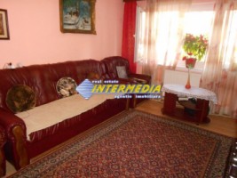 apartament-3-camere-de-vanzare-zona-cetate-in-alba-iulia-2