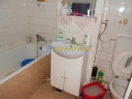 apartament-3-camere-de-vanzare-zona-cetate-in-alba-iulia-4