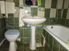 apartament-3-camere-in-cetate-pe-bulevard-3