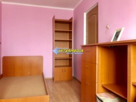 apartament-3-camere-in-cetate-pe-bulevard-6