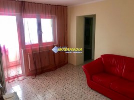 apartament-3-camere-in-cetate-pe-bulevard-9