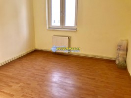 2-camere-de-vanzare-in-cetate-zona-bulevard