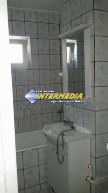 apartament-3-camere-decomandat-in-alba-iulia-1