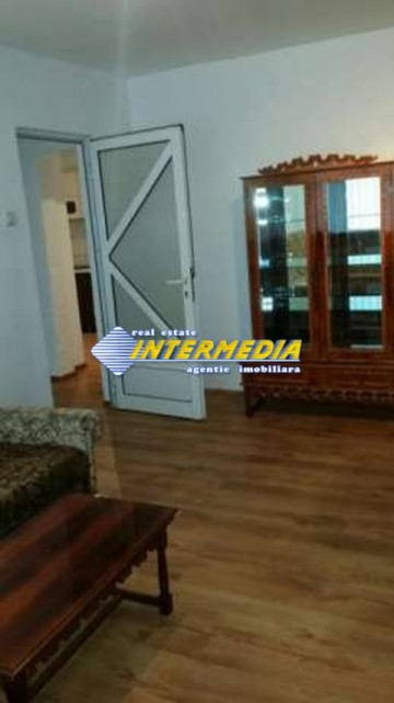 apartament-3-camere-decomandat-in-alba-iulia-3