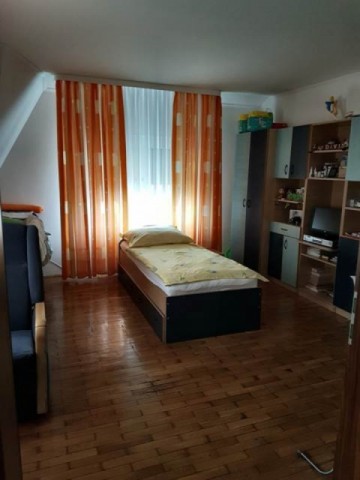 vila-zona-semicentrala-dpi-constructie-2002-garaj-5-camere-11