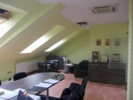 spatiu-de-birouri-lux-130-mp-pe-2-nivele-bloc-nou-pentru-birouri-13