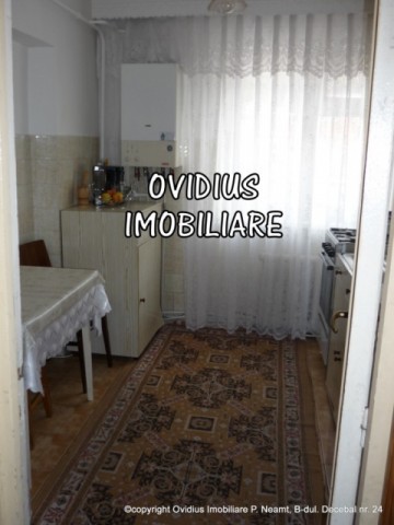 apartament-3-camere-zona-spital-0