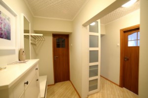 apartament-4-camere-zona-malu-rosu-0