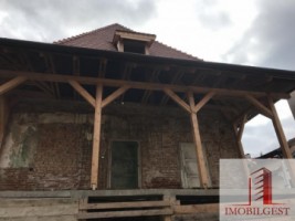 casa-partial-renovata-in-zona-9-mai-sibiu-0